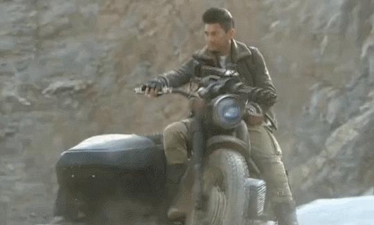 神枪抗日神剧精彩片段,抗日神剧武器有哪些