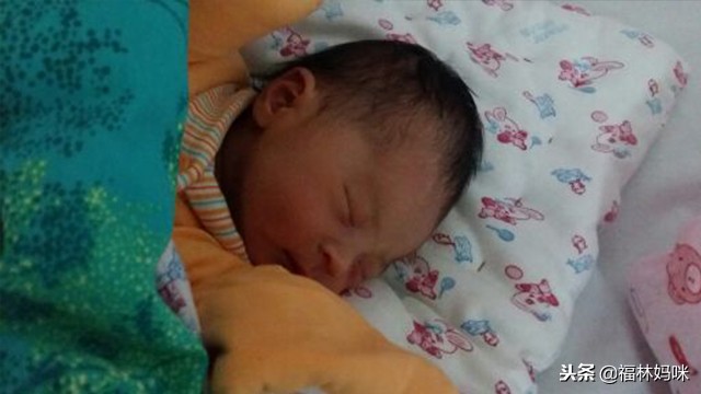 新生儿丑到让你怀疑人生,新生儿特别丑的表现