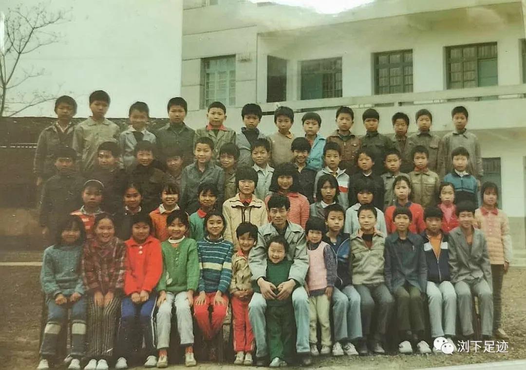 江西东方红小学,江西莲花小学