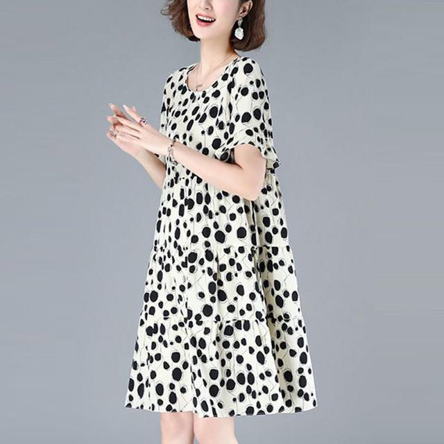 中年女人大摆网纱裙,老年女人穿的雪纺裤子