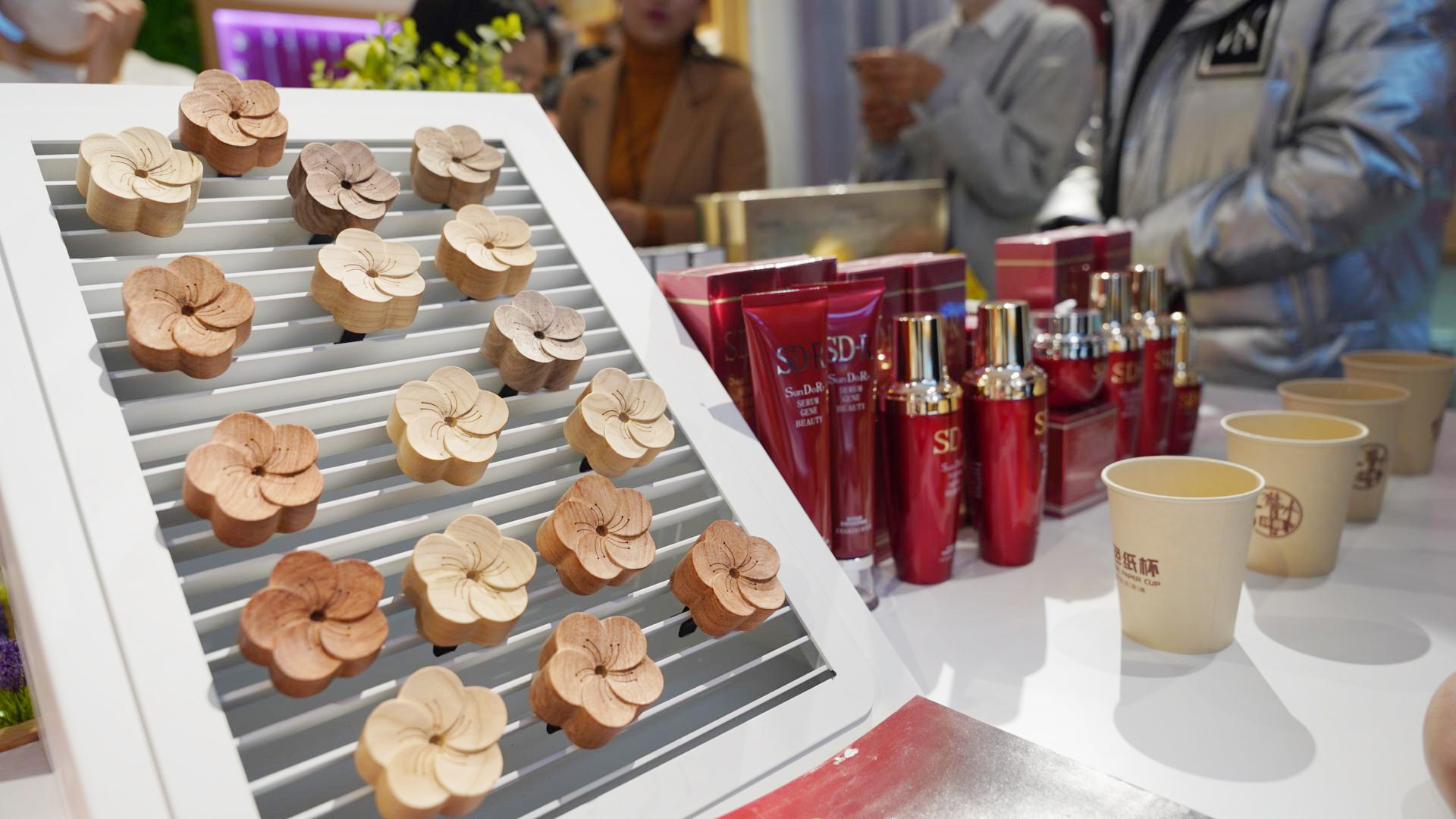 iaa国际香氛生活电器旗舰店直播,iaa国际香氛旗舰店是哪个国家