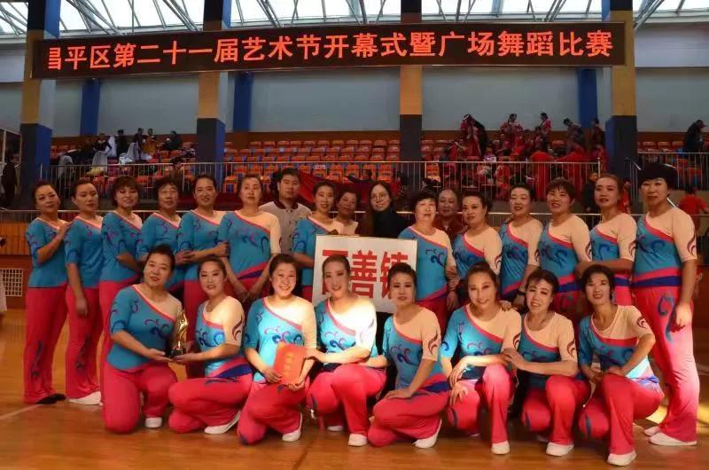 足球老将的故事简介,足球少年的故事