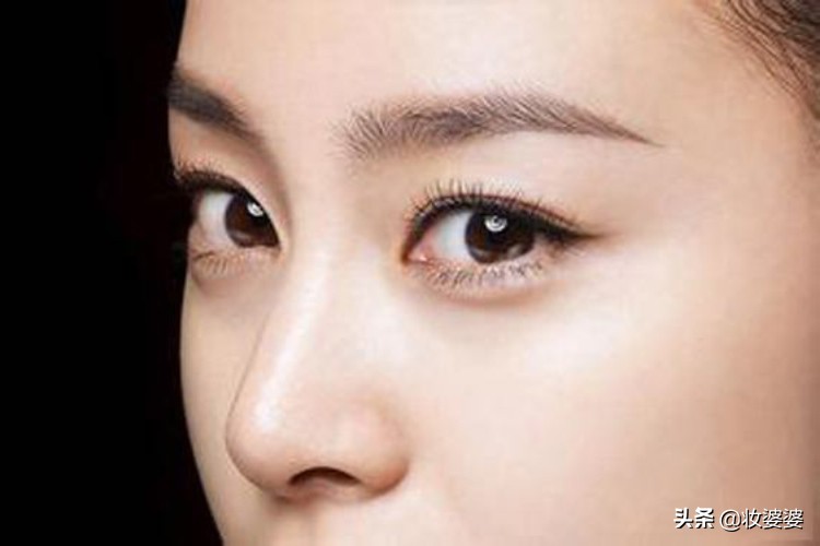 化妆眉笔灰棕色,初学化妆眉笔颜色推荐