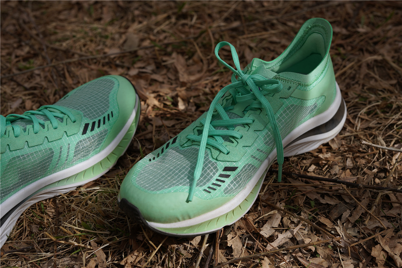freetie云弹轻跑鞋pro测评,freetie加厚海绵透气鞋垫
