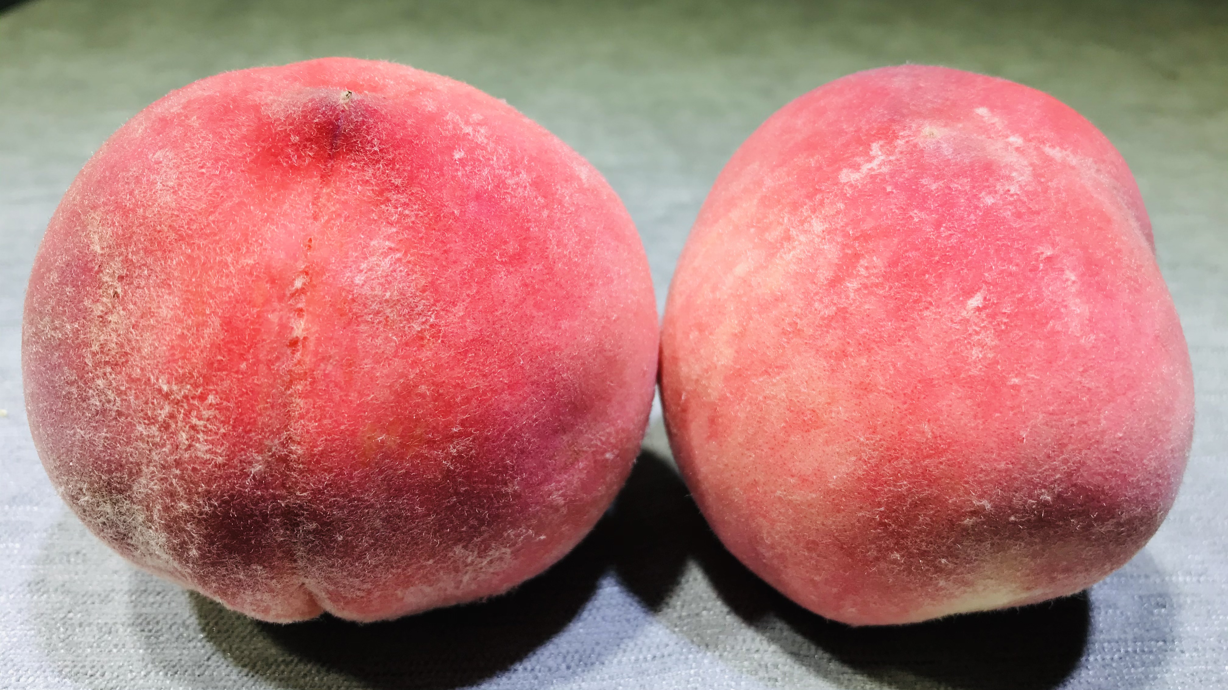 桃子甜不甜好吃,桃子不甜怎么变甜