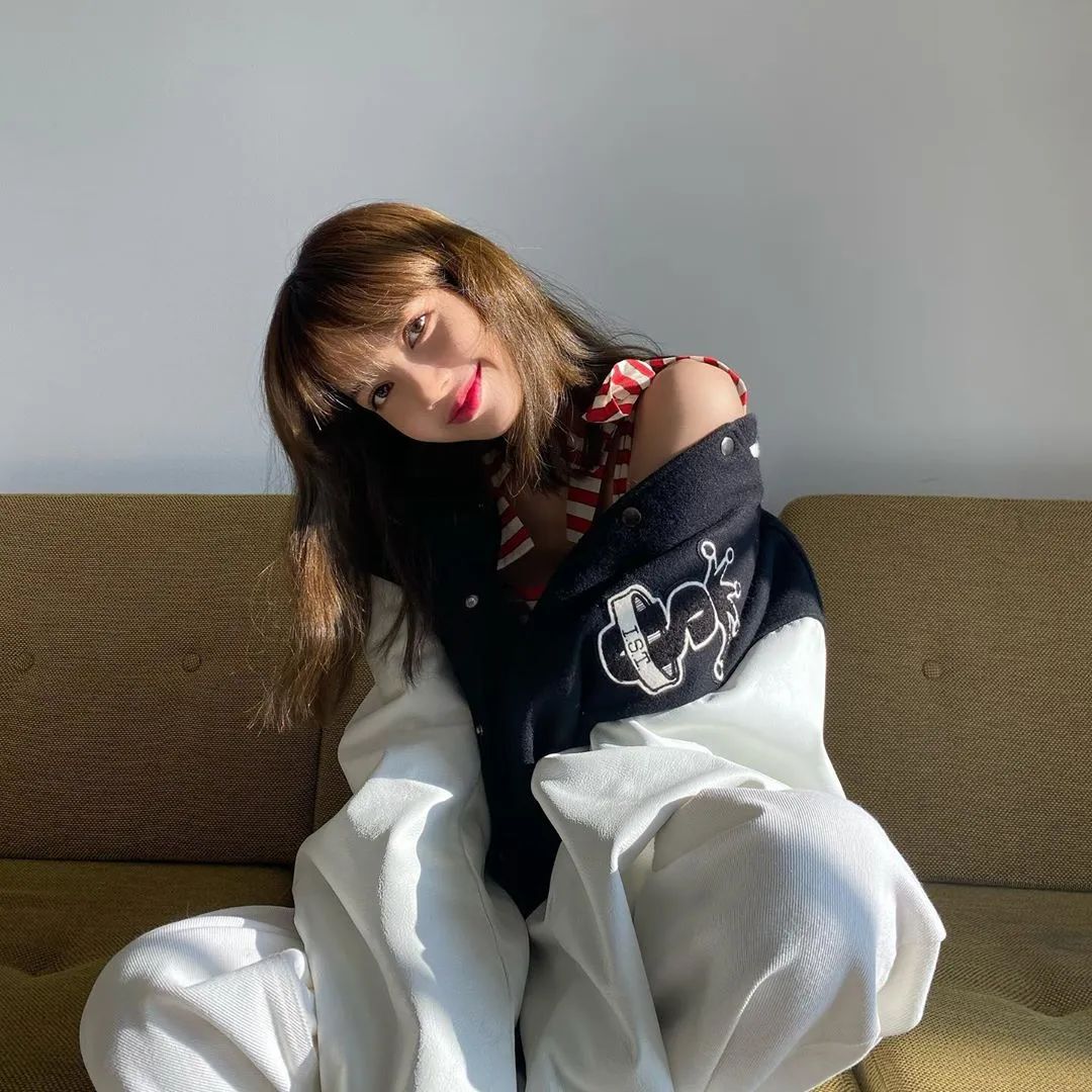 甜美系穿搭博主女推荐,适合学生党甜辣穿搭博主