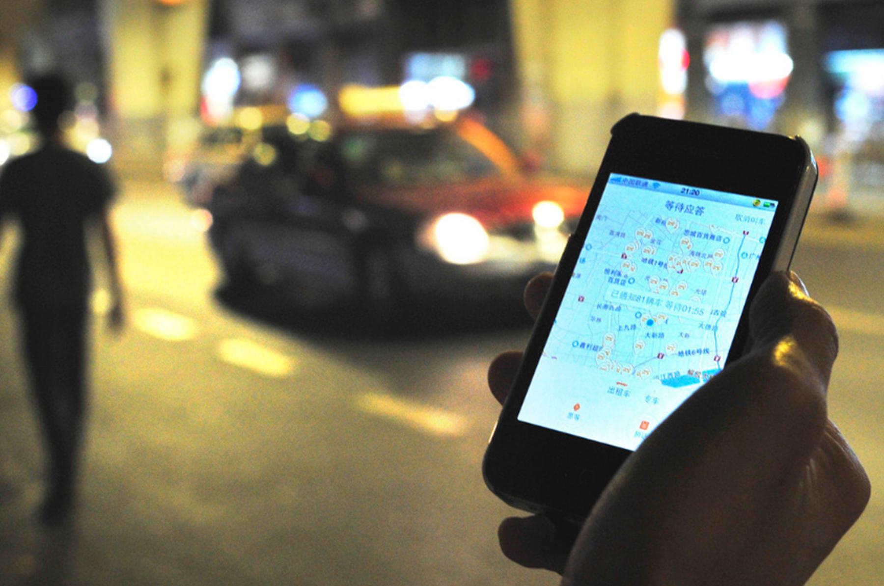 小伙开劳斯莱斯被阿姨吐槽,男子开劳斯莱斯跑滴滴被投诉