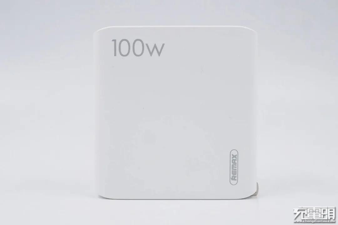 iphone13到底该不该买原装充电器,iphone13有没有充电器