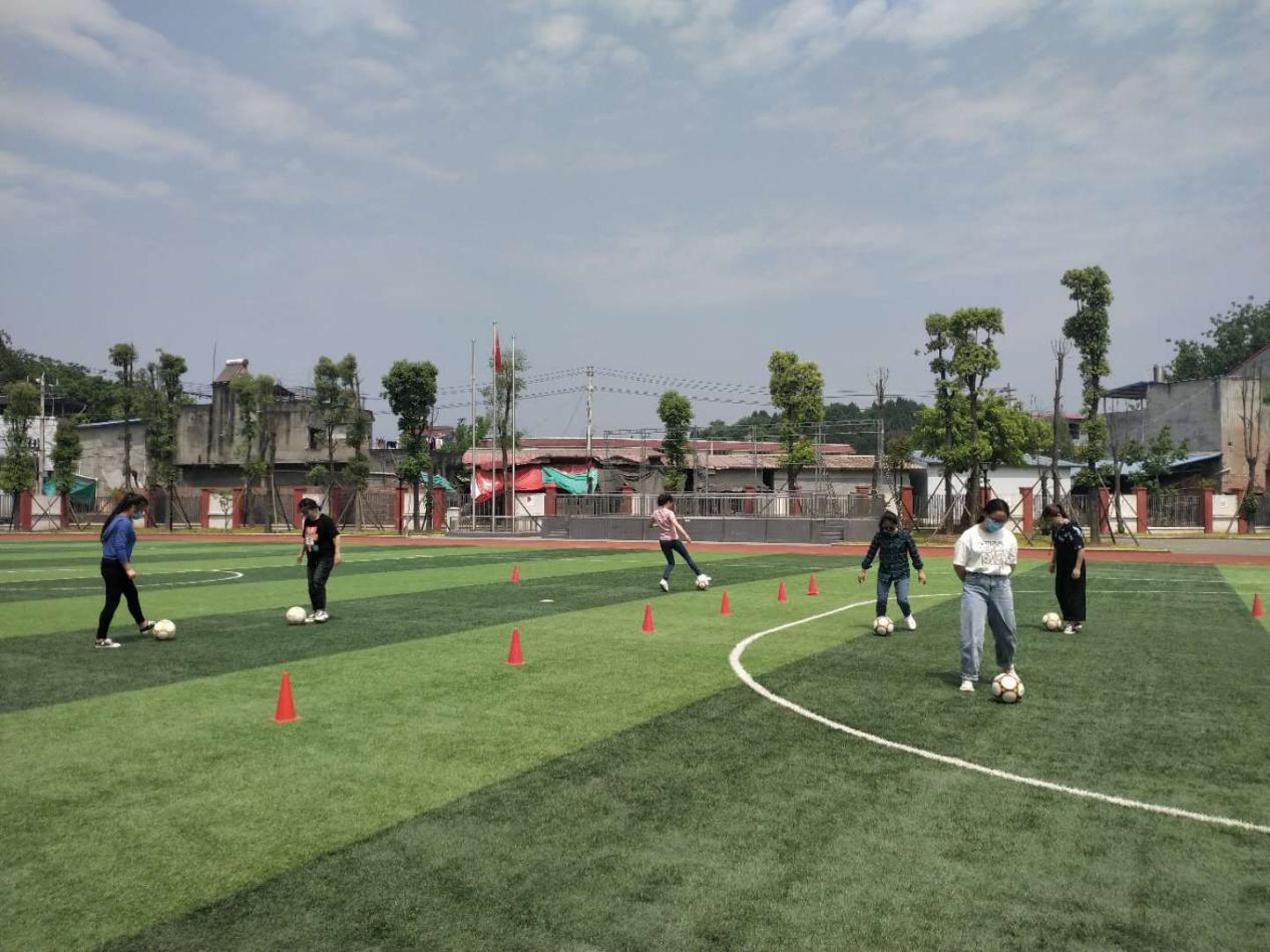 简阳少儿足球培训,2022足球裁判员培训报名