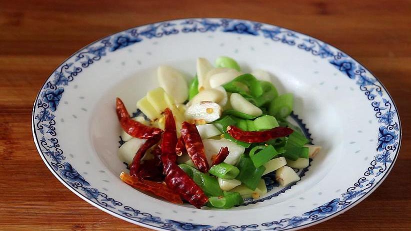 白菜炖粉条怎么做才好吃大厨,炖白菜粉条怎样才好吃诀窍在这里