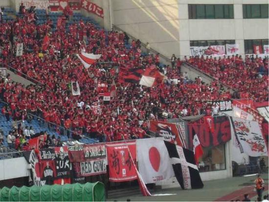 站在看台上,站在看台之上