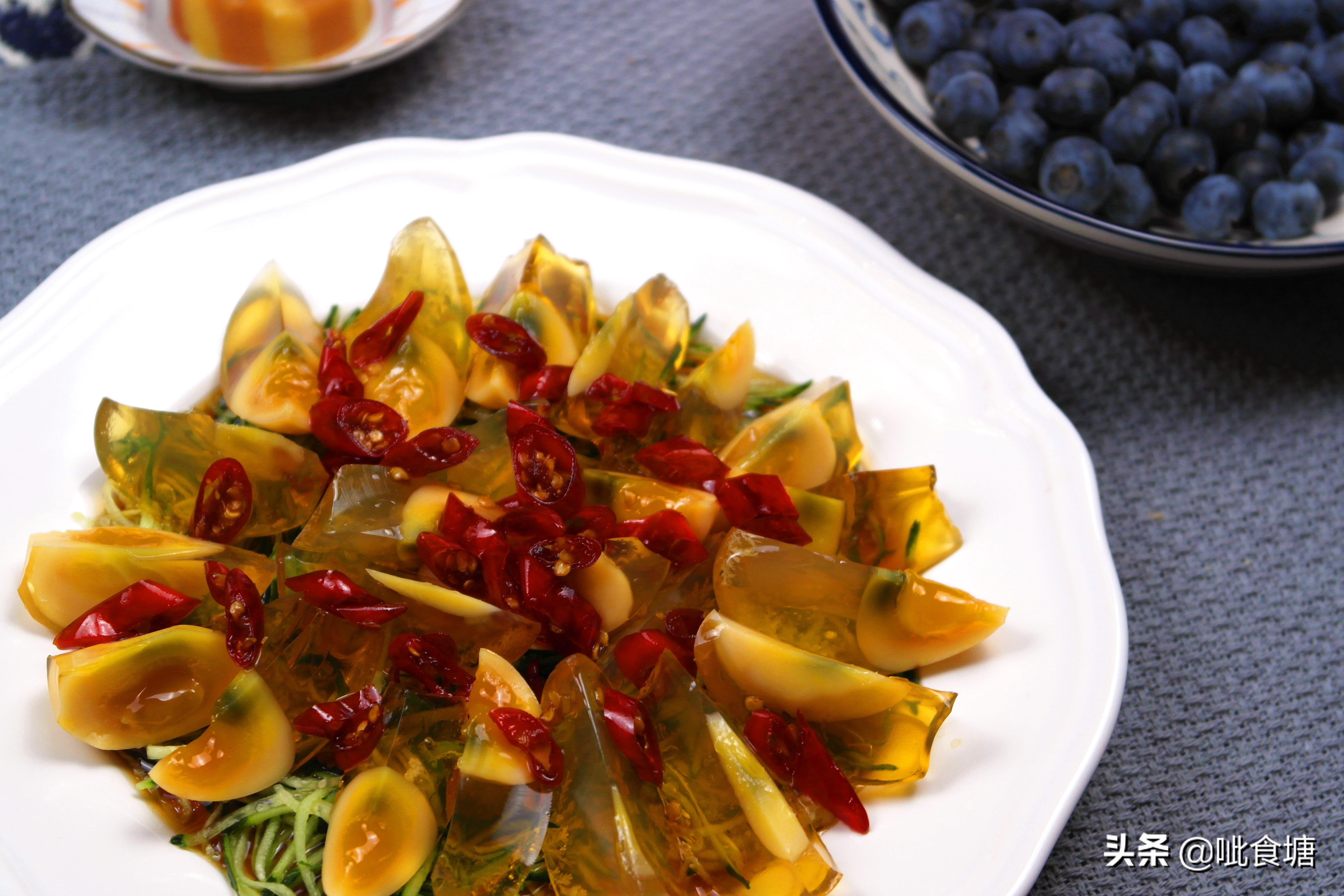 凉拌变蛋有腥臭味？加上这1步，好吃不臭，一吃就上瘾，超级下饭