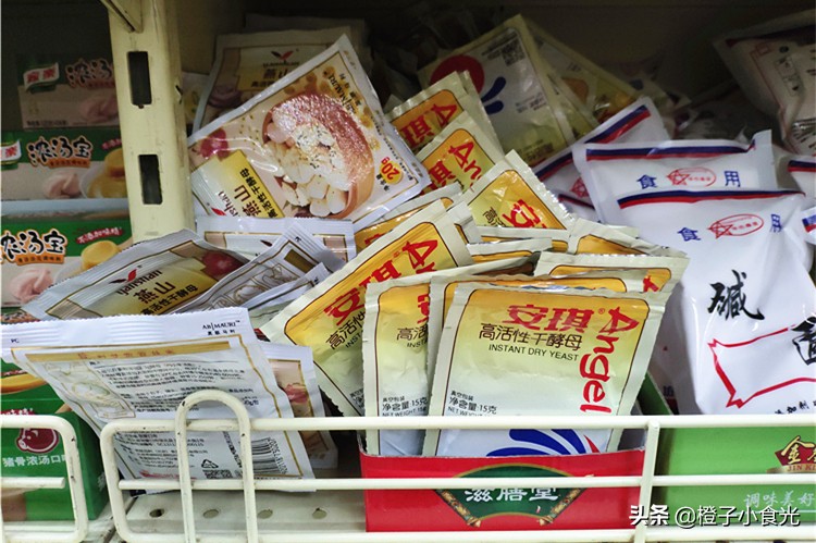 蒸馒头怎么会表面起皮,蒸馒头怎么发酵才能更快