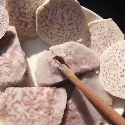 荔浦芋头甜品甜而不腻,家庭简单荔浦芋头的甜品