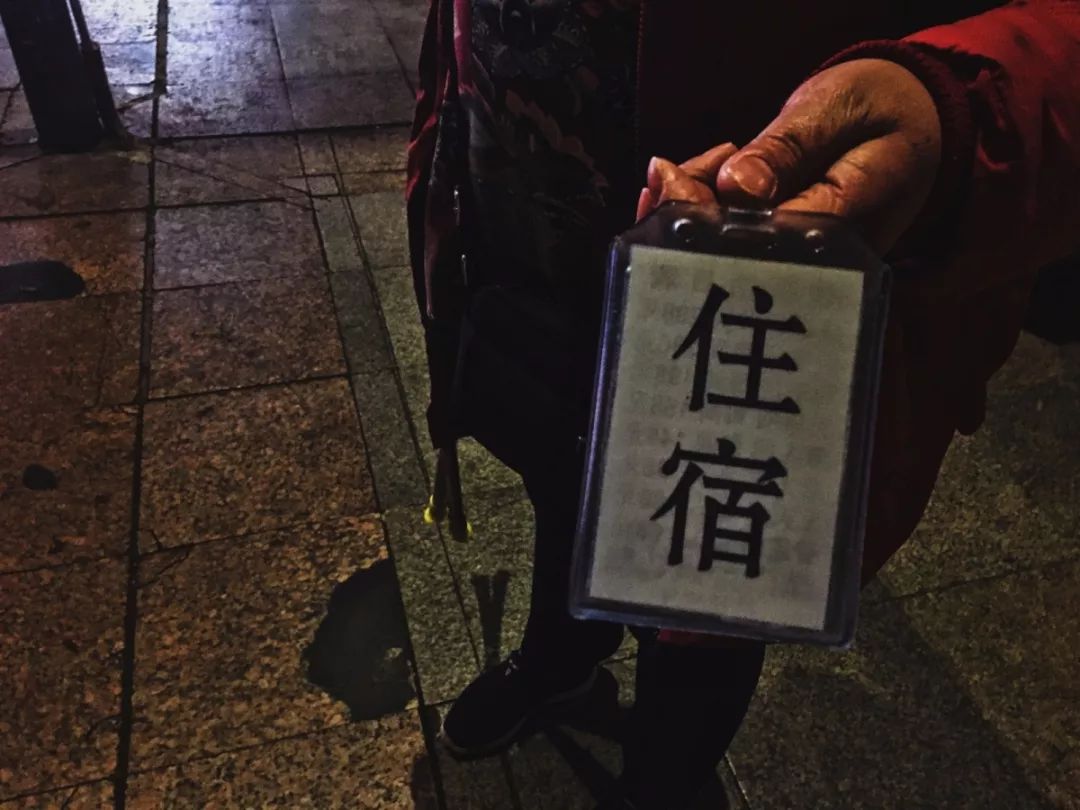 当你抱怨生活太苦,当你抱怨生活又苦又累的时候