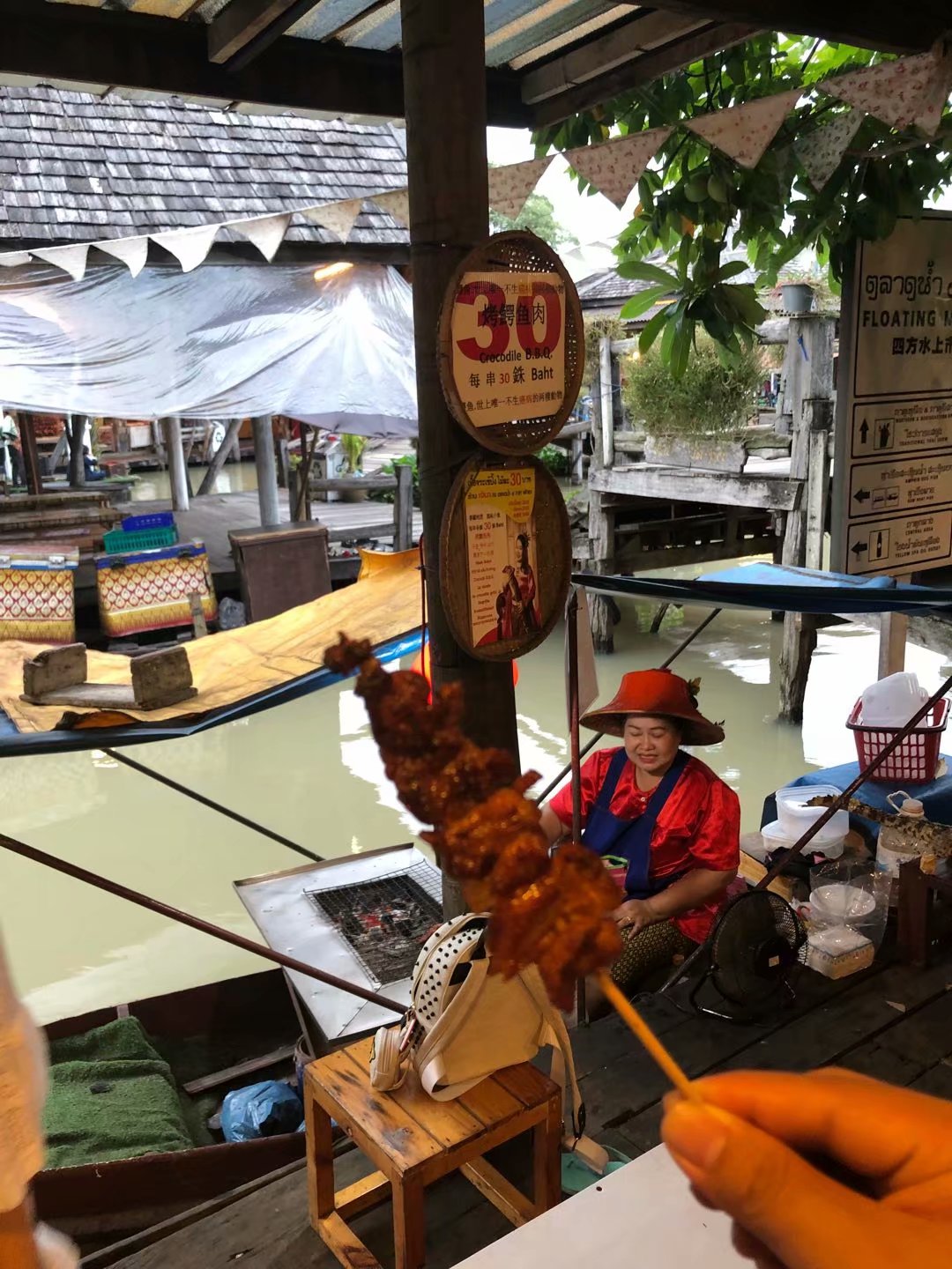 去泰国旅游可以品尝哪些特色美食,去泰国旅游吃什么比较好