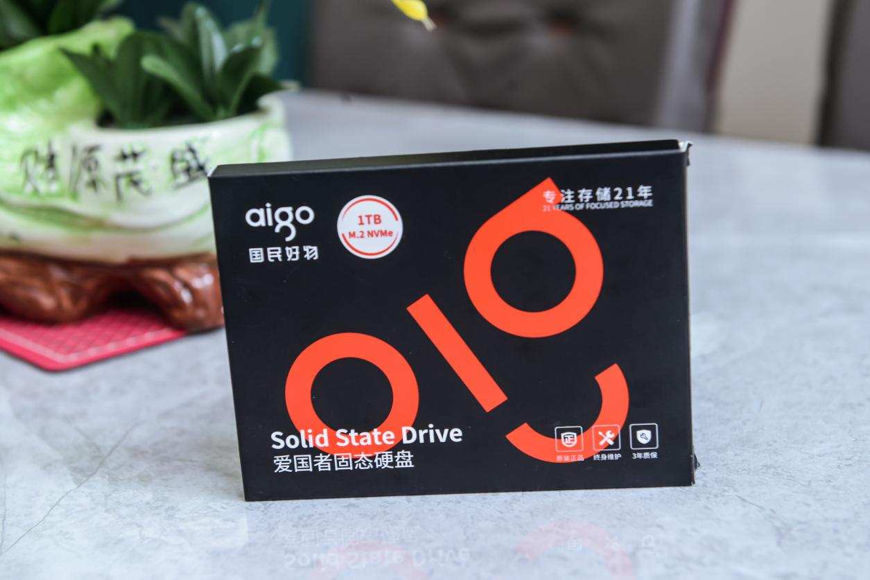 如何安装固态硬盘详细教程,刚安装的固态硬盘怎么使用教程