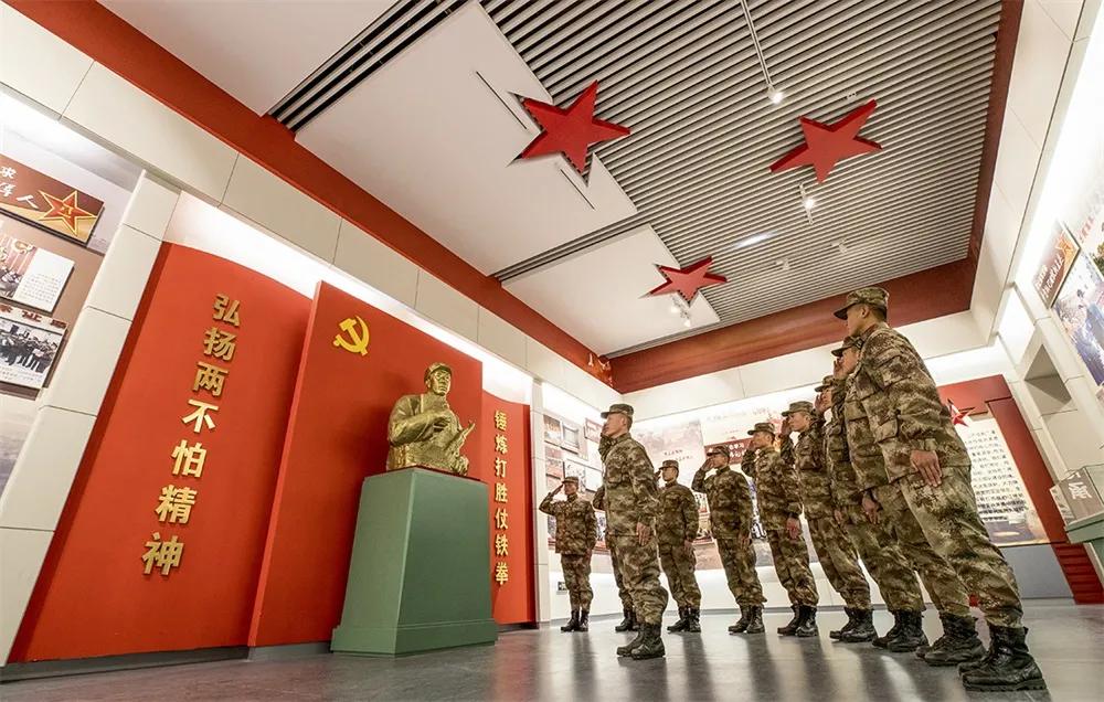 王杰“两不怕”精神,弘扬两不怕精神