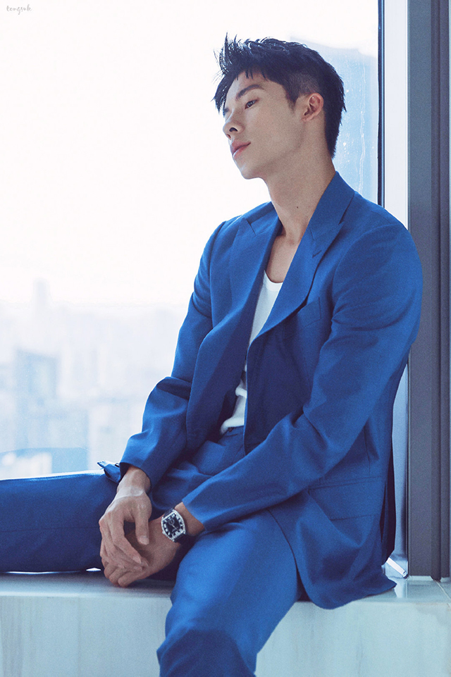 不分年龄看帅哥,不论年龄高矮胖瘦