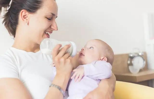 辟谣，进口奶质量更高？19年婴幼儿奶粉“翻车”现场看一下