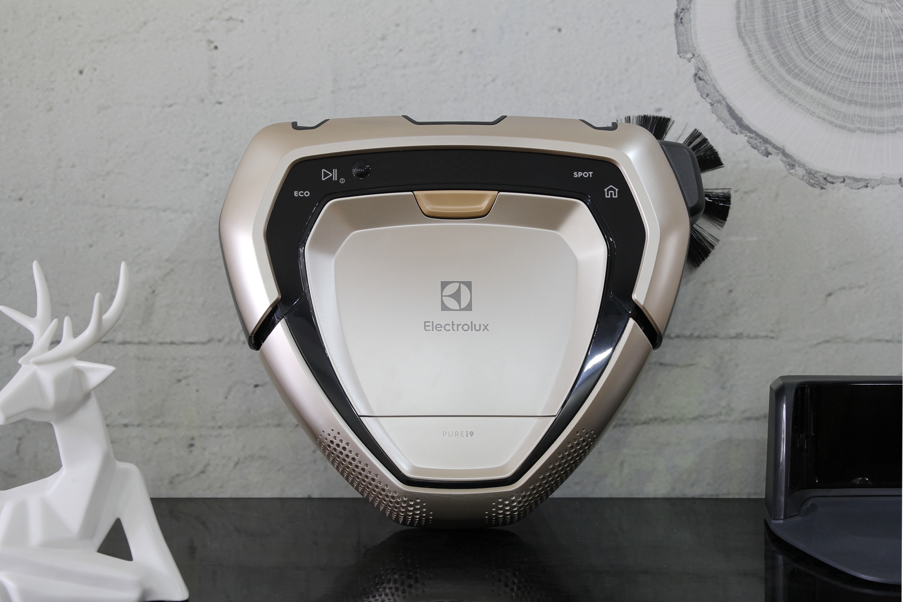 扫地机器人新型,扫地机器人有什么创新