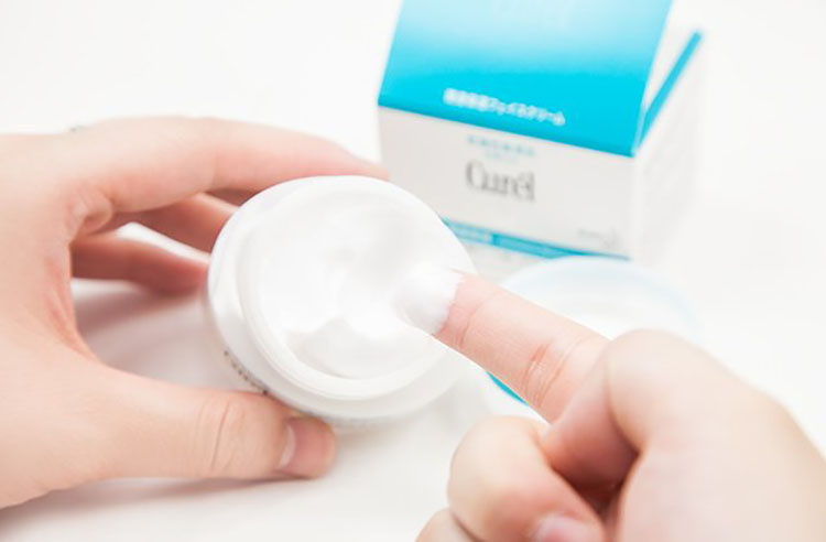 乳液和面霜怎么区别好坏,护肤乳液的正确用法