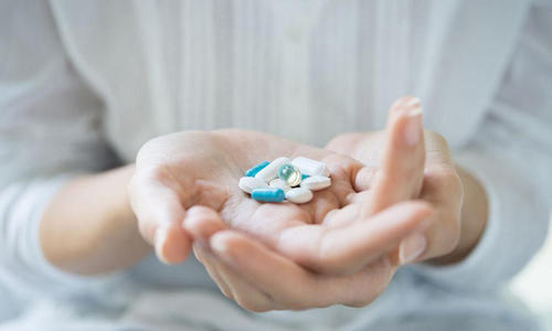 类风湿9年没好转,类风湿不严重不治疗会怎样