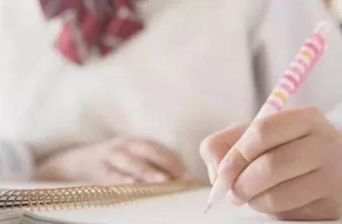 痛经期间怎么照顾自己,痛经怎么照顾女孩