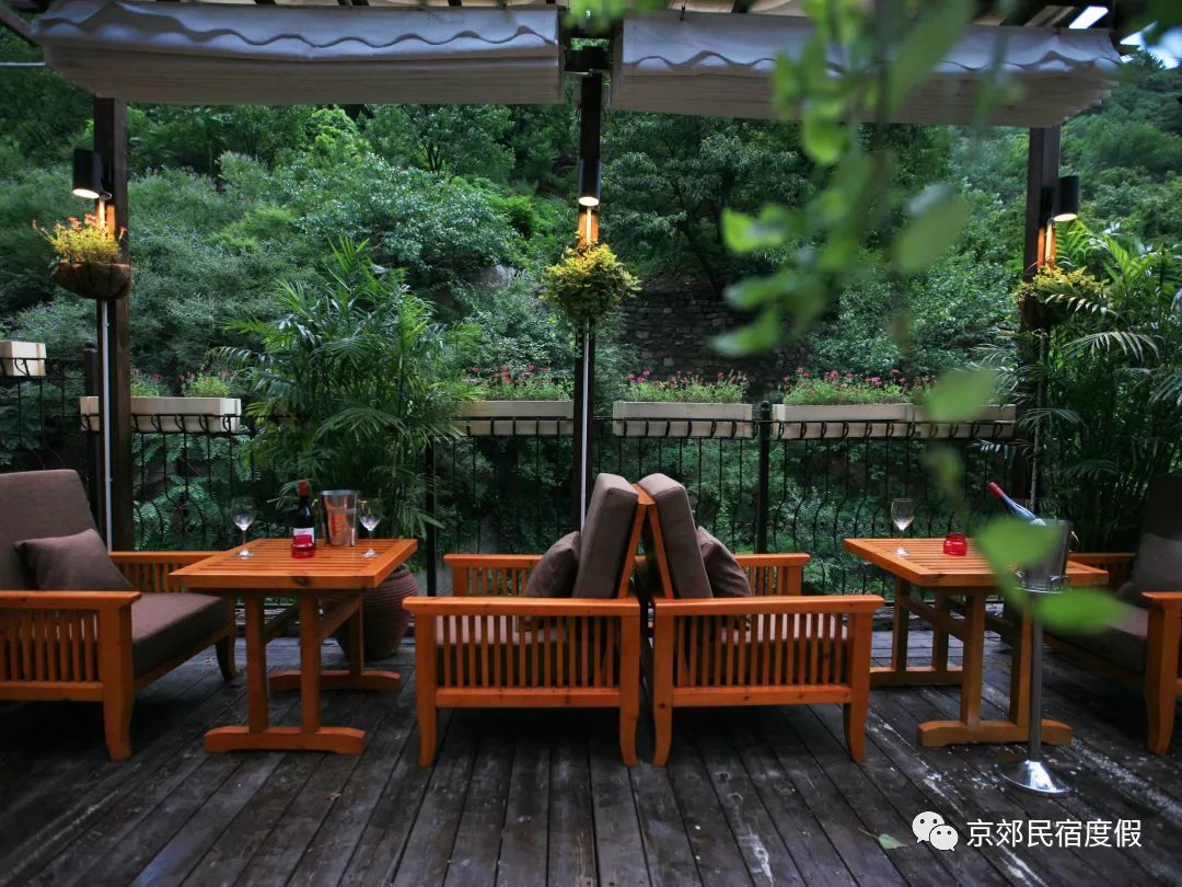 丝绸之路滑雪场民宿推荐,滑雪温泉民宿推荐