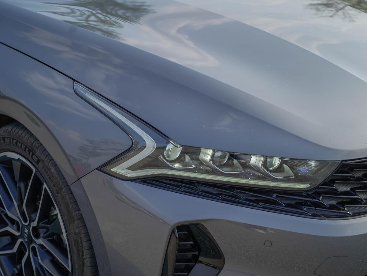 新款起亚k5凯酷安全性怎么样,起亚k52014款2.0latluxury