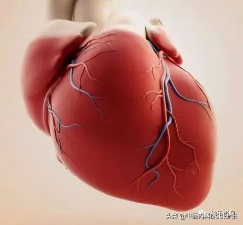 老人双脚水肿怎么治疗,老年人脚水肿怎么治疗最快最有效