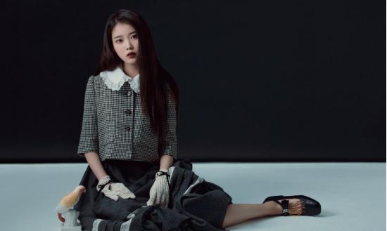 李知恩连帽外套,李知恩颜值分析