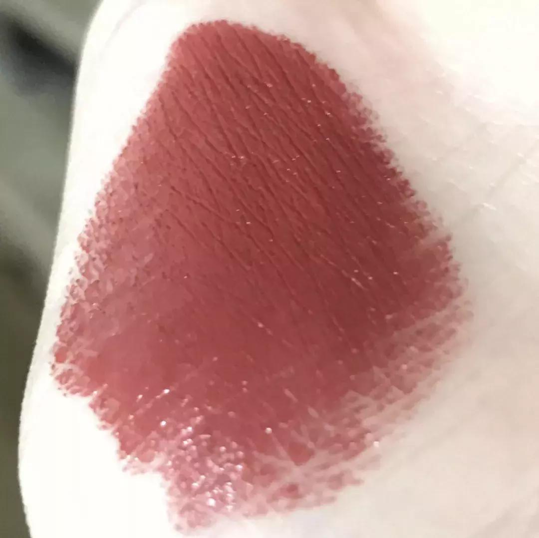 悄咪咪告诉大家，其实MAC是可以免费领口红的