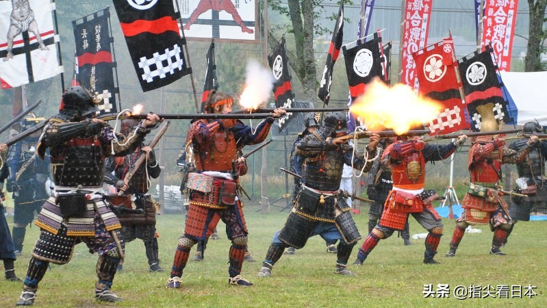 本田四代真田信纲,真田家族与北条家族