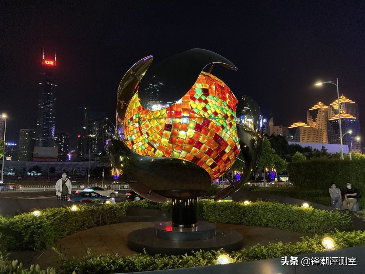 iphonese深度评测淘宝,iphonese真正的测评真的值得买吗