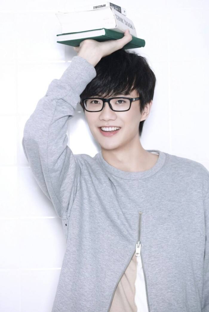 十年了许嵩凭什么还这么火,90年的许嵩到底有多火