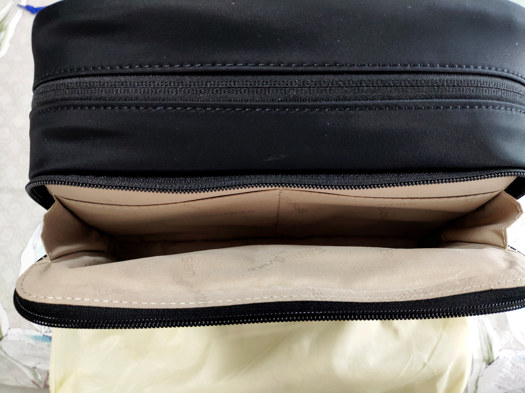 推荐背包好看高颜值名牌,什么牌子的背包好看质量又很好