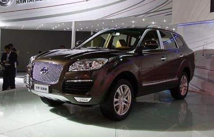 华泰宝利格最新款,宾利和保时捷很像