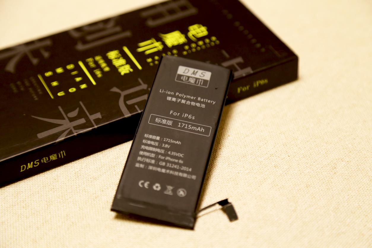 苹果se手机换过电池还值得买吗 (iphonese可以换8的电池吗)