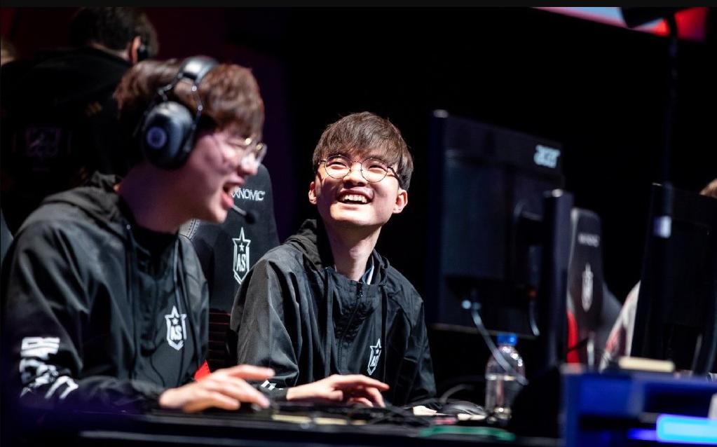 lol举报什么内容一定会成功,lol怎么在官网举报其他玩家