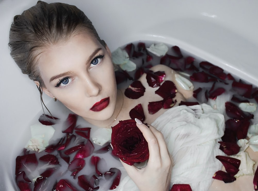 浴缸的缺点吐槽,鸡肋浴缸缺点