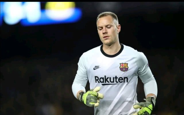 fifa年度最佳阵容c罗落选,c罗是不是历史最佳7号