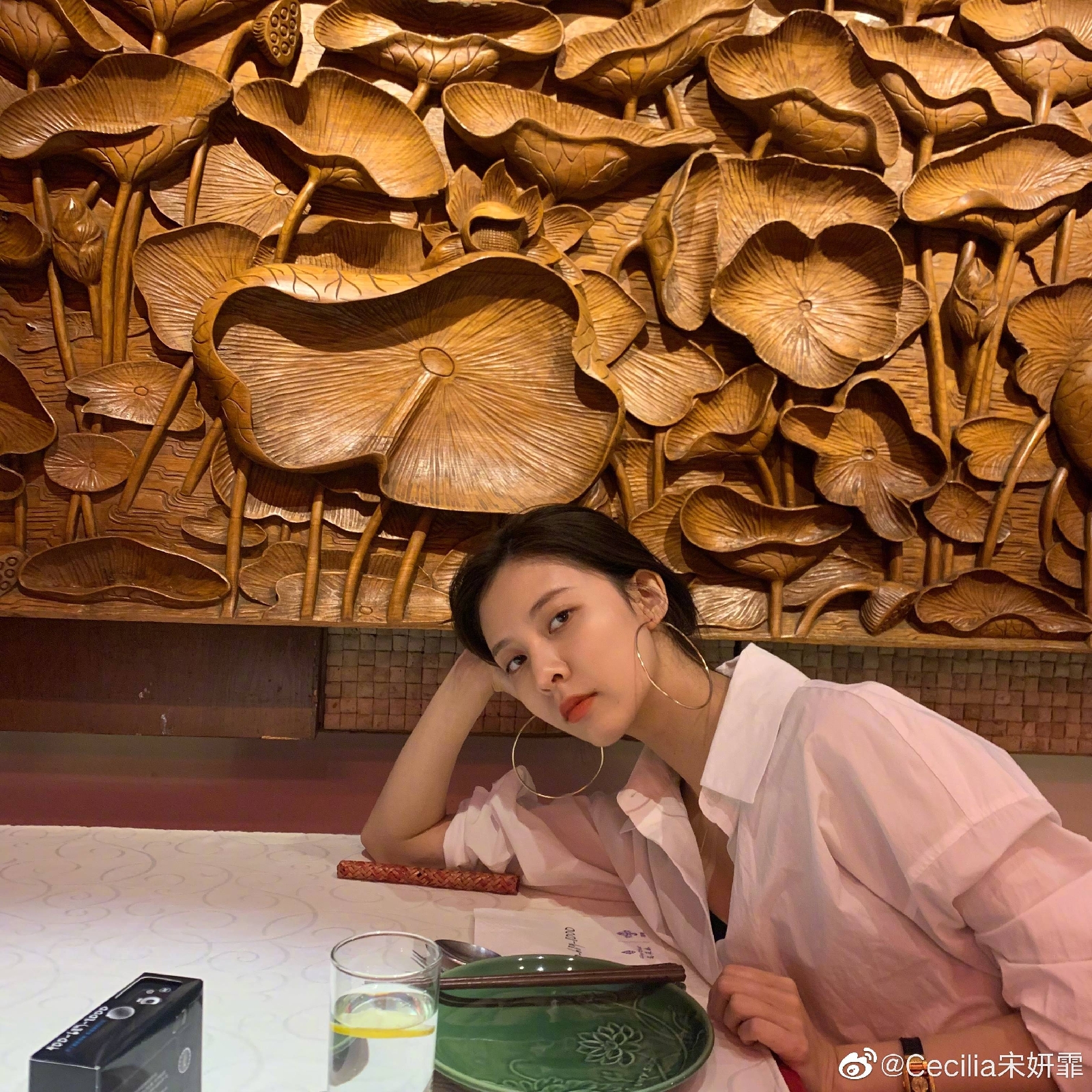 宋妍霏个性造型随性而动,宋妍霏的颜值还是挺高的