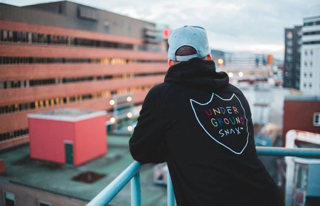 这世上所有的坚持,梦想源于热爱成于坚持