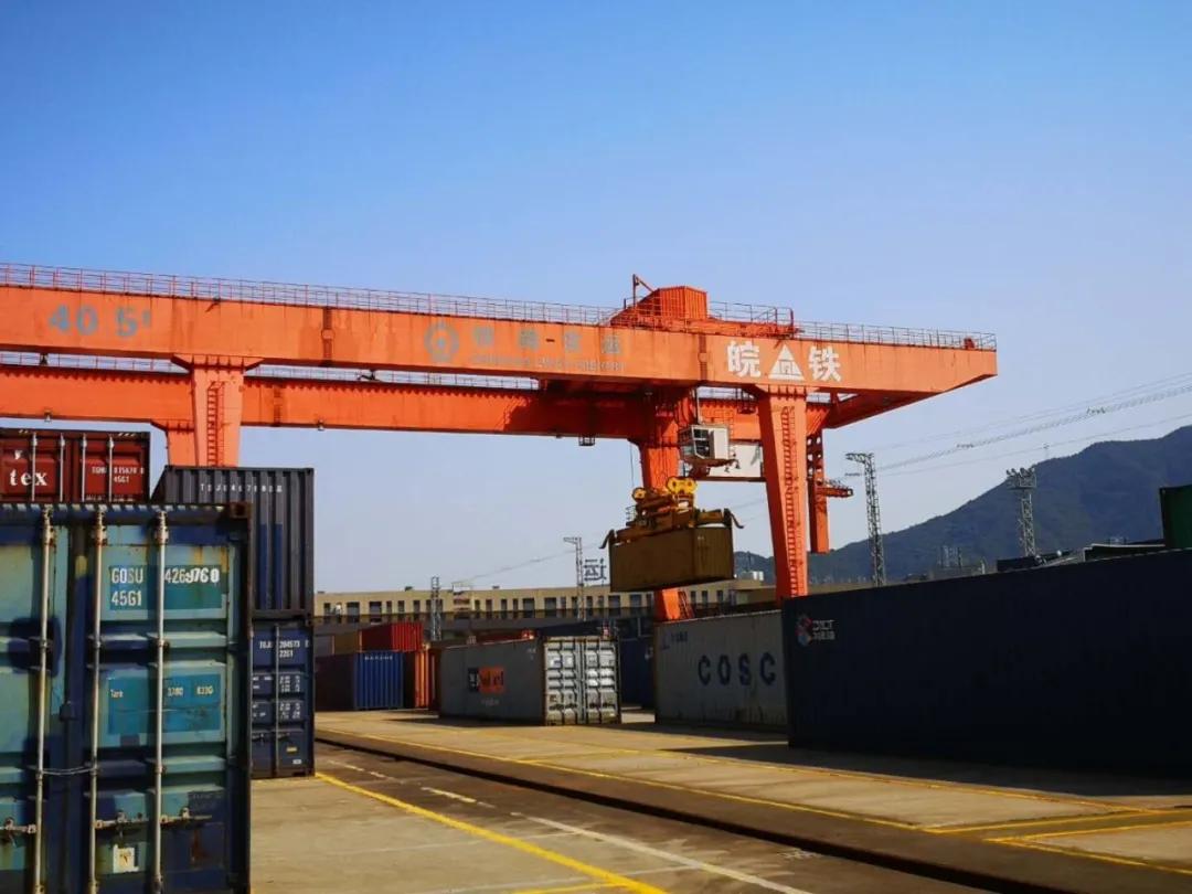 公路物流通行难？“海铁联运”来帮忙！台州南站铁路货运站进行时