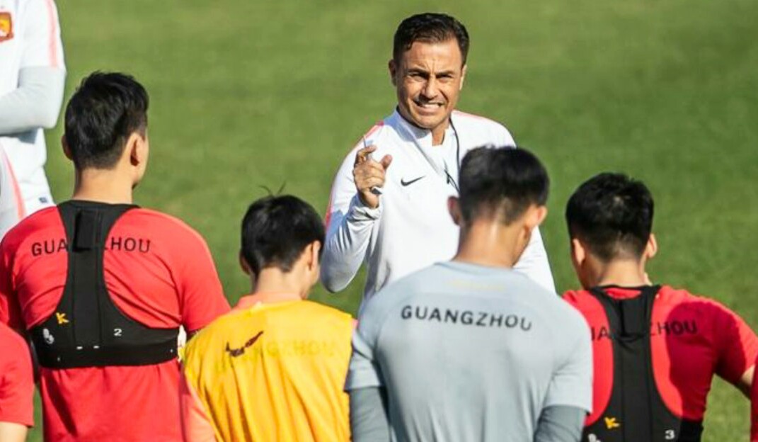 广州恒大亚冠塔利斯卡保利尼奥,保利尼奥郑智恒大