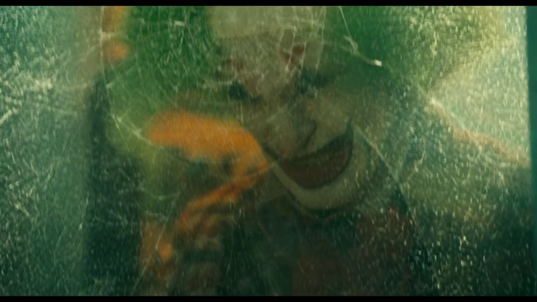 小丑口碑大爆豆瓣评分9,dc新片小丑首曝预告风格黑暗