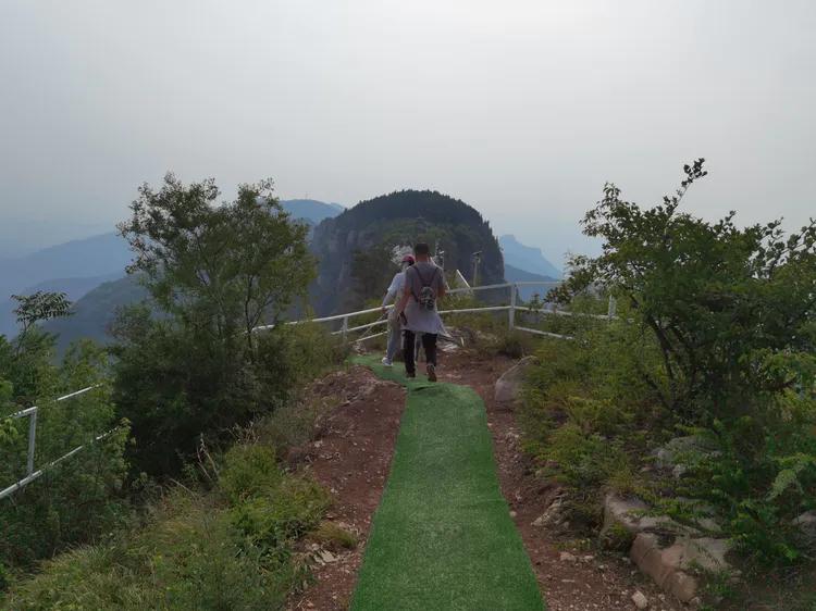 济南灵岩大佛山景区,济南灵岩寺大佛风景区