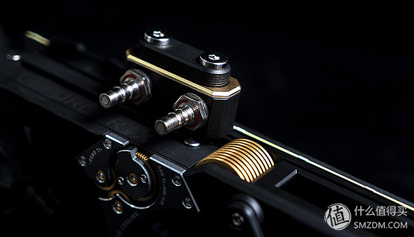 显卡2万元,2000元的2080显卡