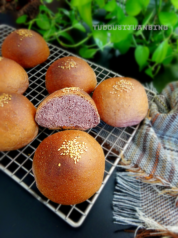 黑米面包粉的做法,椰浆黑米粉吐司面包